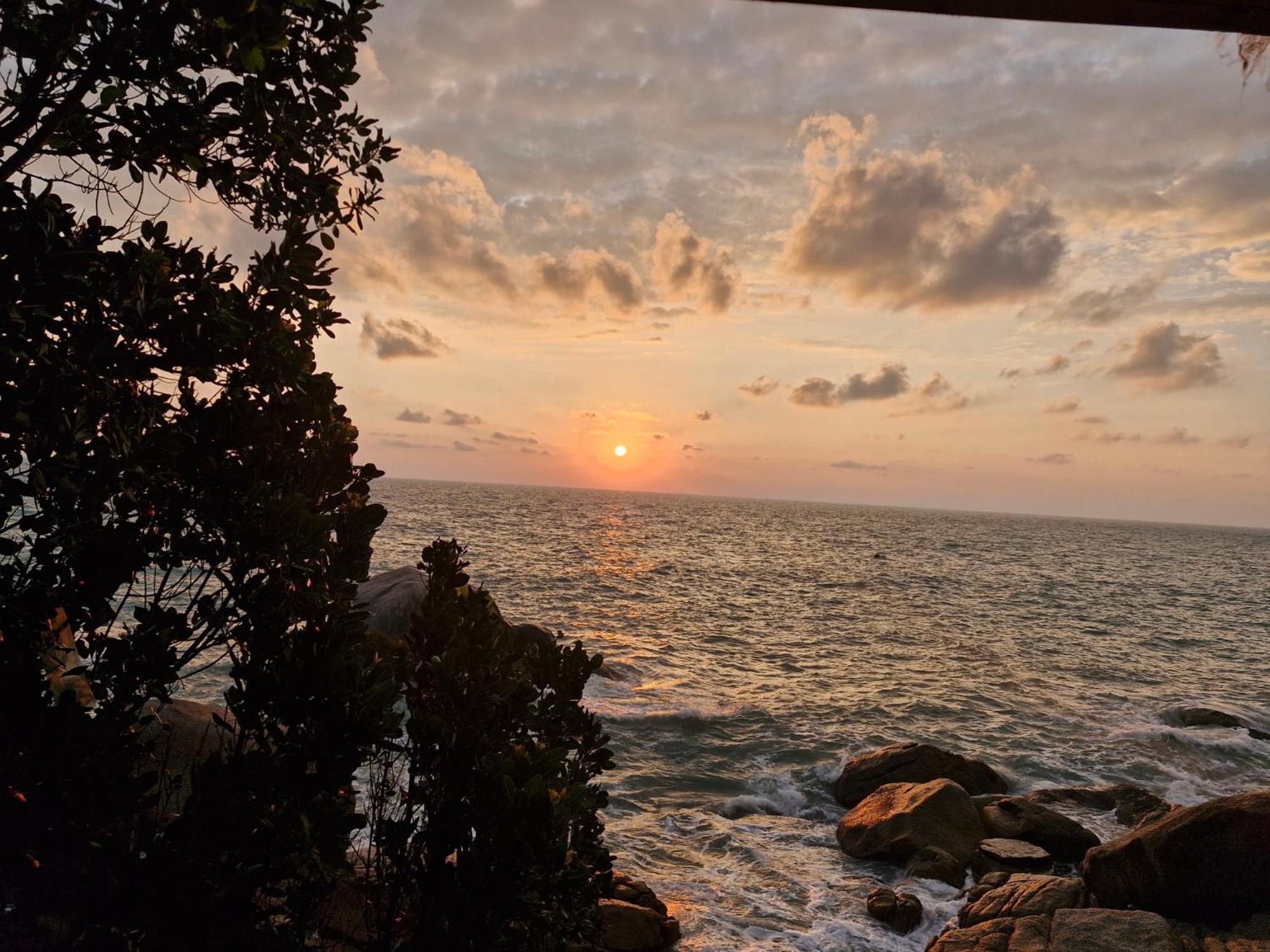 Mai Pen Rai Bungalows Than Sadet Beach Exterior photo